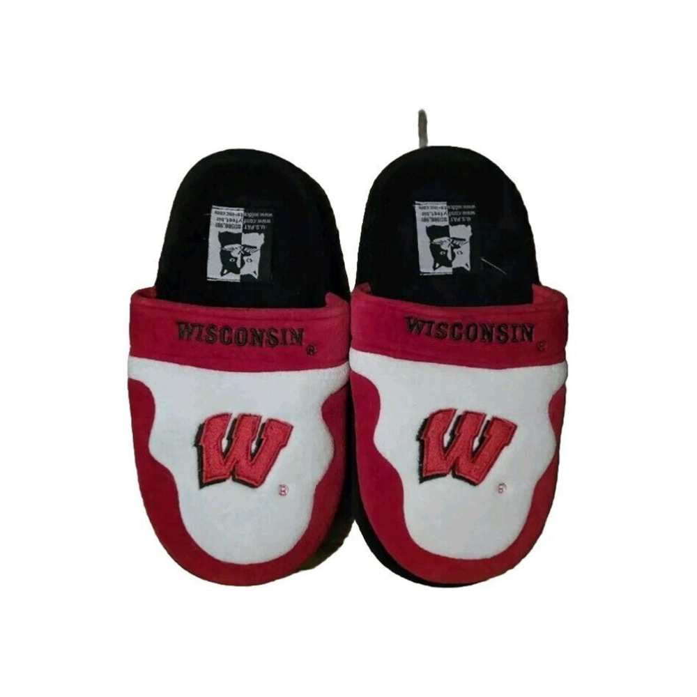 Wisconsin Badgers Kids Small House Slippers 4-6 S Red White Comfy Feet Wild Cats